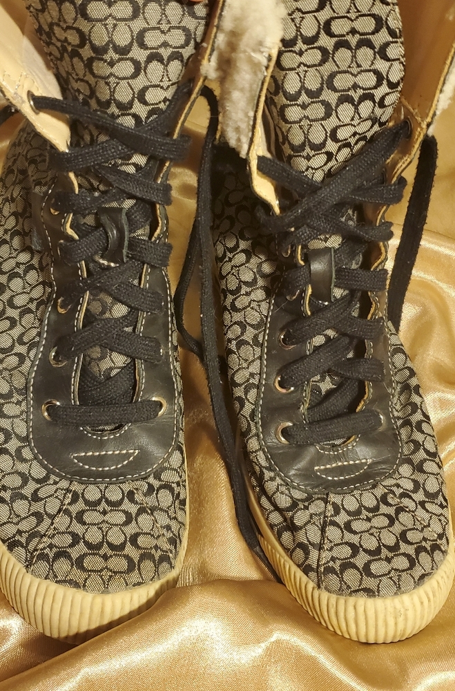 Coach boots